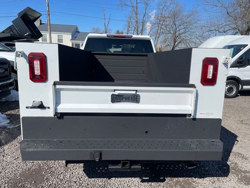 Used 2023 Chevrolet Silverado 2500 W/T image 4