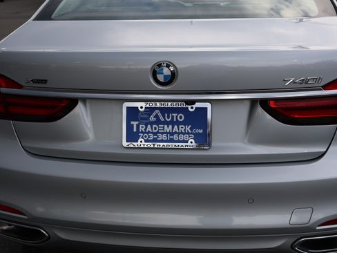 Used 2019 BMW 740i xDrive UNAVAIL AWD/4WD image 12