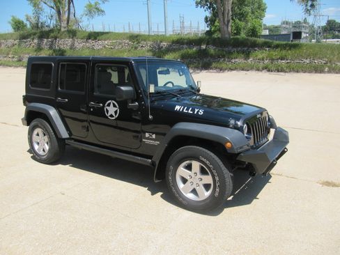 Used 2009 Jeep Wrangler 4WD Unlimited X image 11