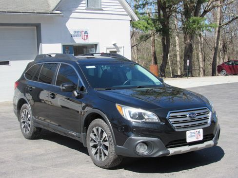 Used 2016 Subaru Outback 3.6R Limited image 12