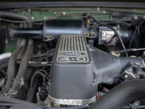Used 1997 Land Rover Defender 90 AWD/4WD image 18