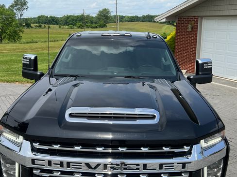 Used 2022 Chevrolet Silverado 3500 LTZ image 16