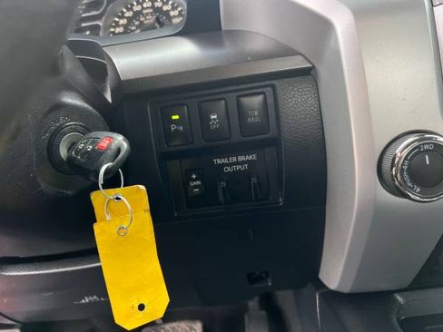 Used 2018 Toyota Tundra SR5 image 21