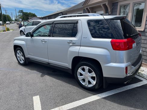 Used 2016 GMC Terrain AWD SLT image 4