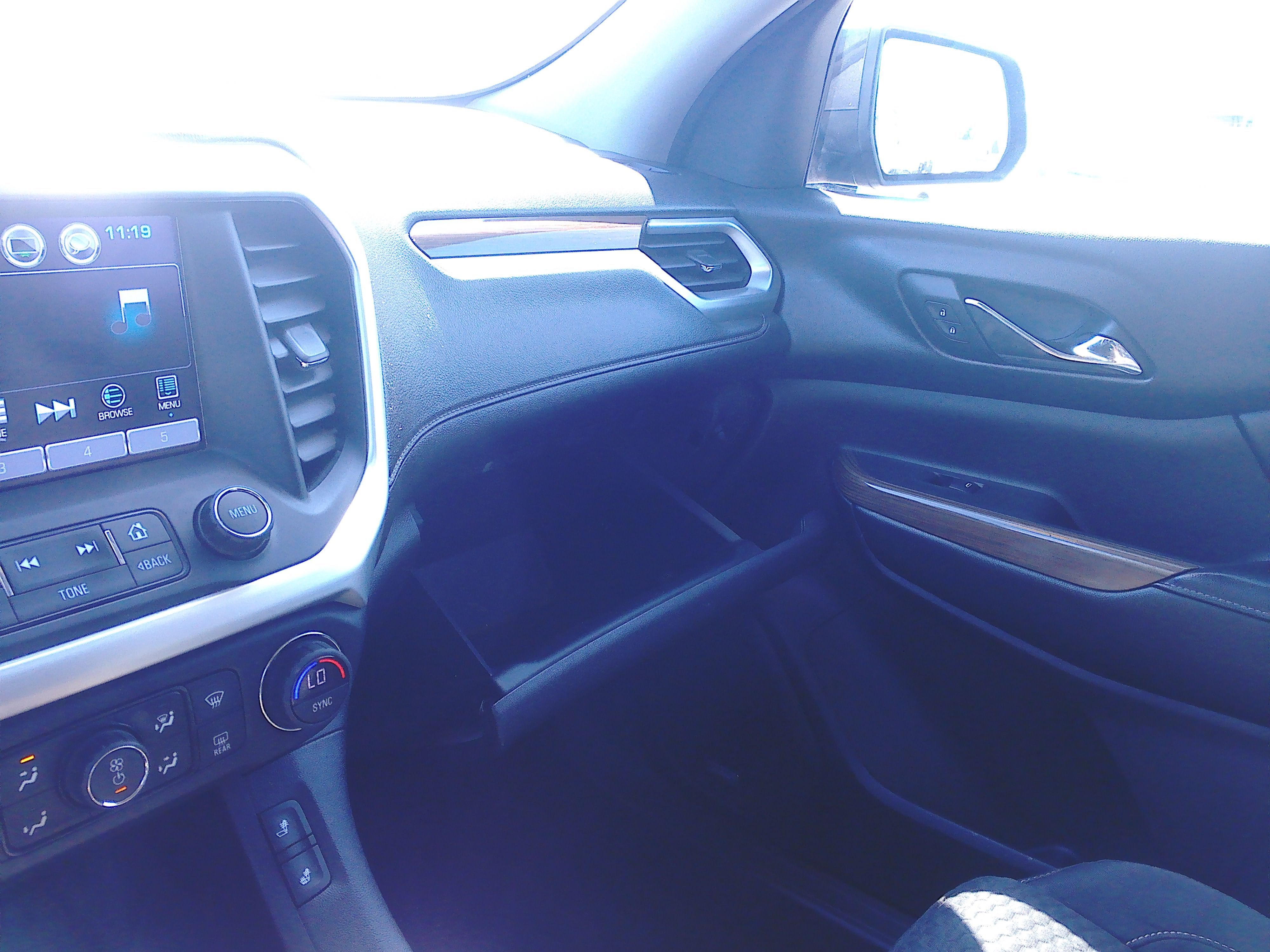 Used 2017 GMC Acadia SLE FWD image 21