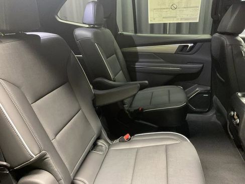 New 2025 Buick Enclave Preferred image 16