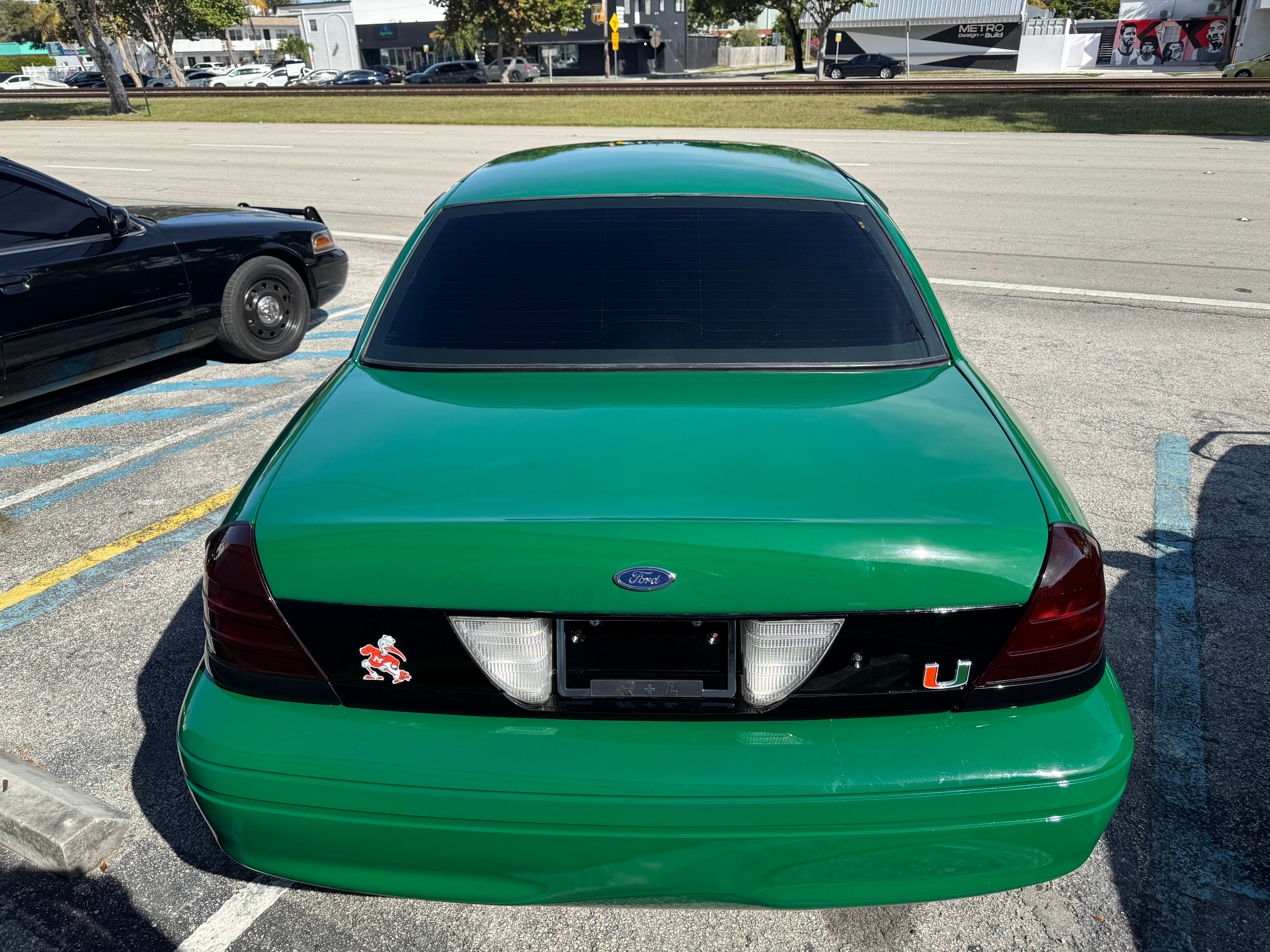 Used 2010 Ford Crown Victoria Police Interceptor RWD image 7