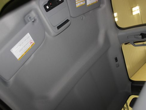 Used 2023 Ford F450 XL image 42