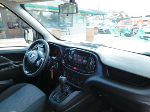 Used 2019 RAM ProMaster City Tradesman image 18