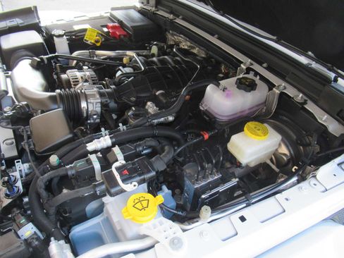 New 2025 Jeep Wrangler Unlimited Rubicon image 16