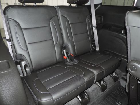 Used 2021 GMC Acadia SLT image 30