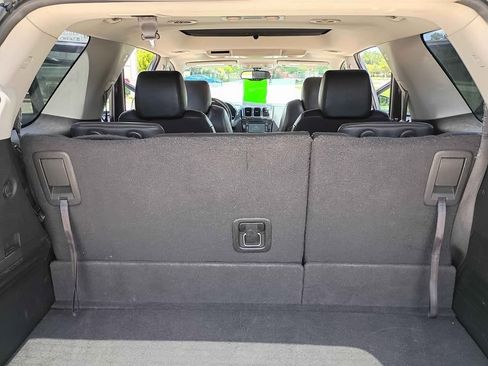 Used 2012 GMC Acadia Denali image 16