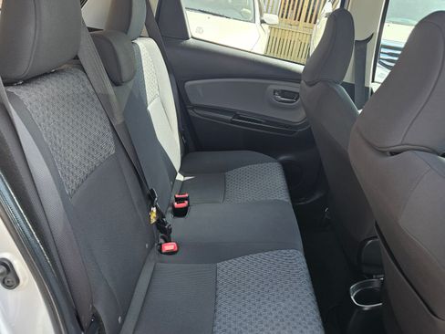 Used 2015 Toyota Yaris LE image 43