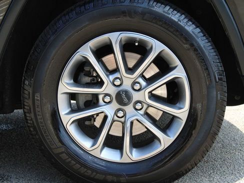 Used 2014 Jeep Grand Cherokee Limited image 36