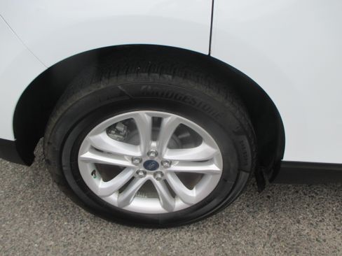 Used 2019 Ford Edge SEL Sport Utility 4D FWD image 20