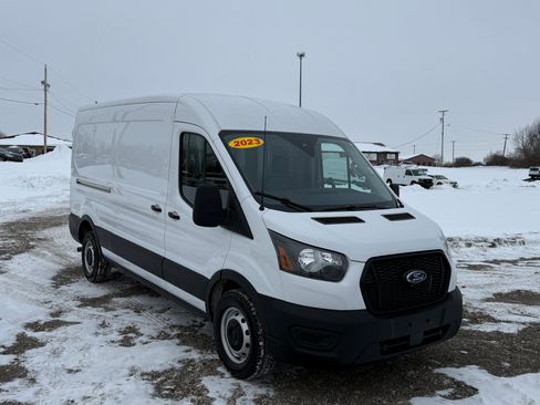 Used 2023 Ford Transit 250 image 1