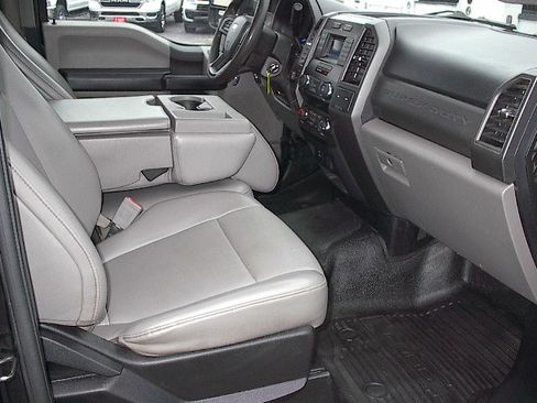 Used 2019 Ford F250 XL image 12
