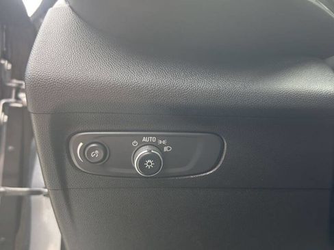 Used 2021 Buick Envision Essence image 14