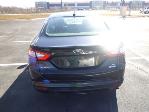 Used 2014 Ford Fusion SE image 7