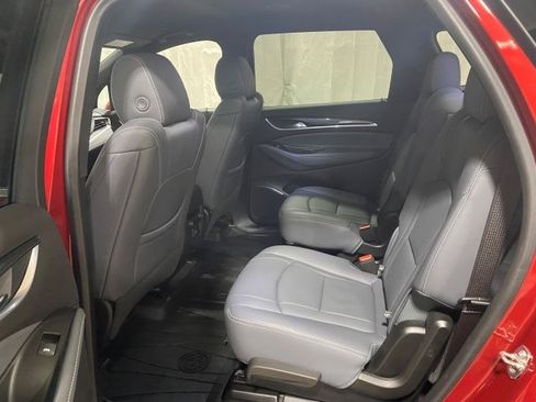 Used 2023 Buick Enclave FWD Essence image 19