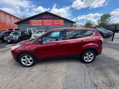 Used 2014 Ford Escape 4WD SE image 2