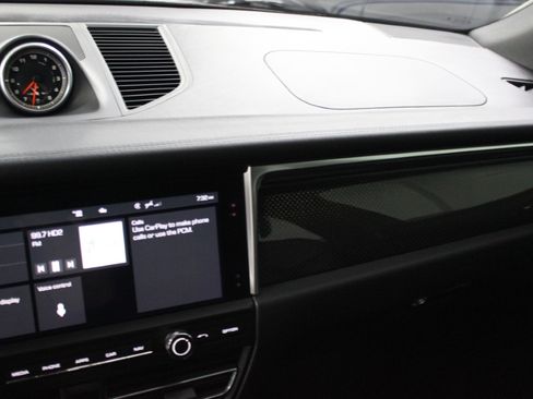 Used 2020 Porsche Macan S AWD/4WD image 25
