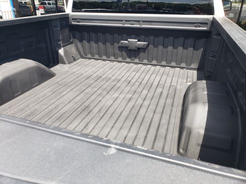 Used 2021 Chevrolet Silverado 1500 4x4 Double Cab LT image 10