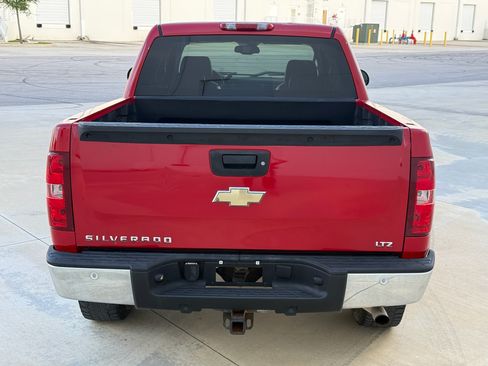 Used 2007 Chevrolet Silverado 1500 LTZ image 34