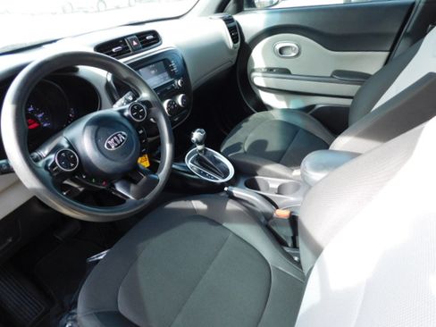 Used 2019 Kia Soul image 8
