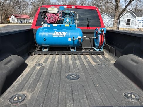 Used 2017 RAM 2500 Tradesman image 16