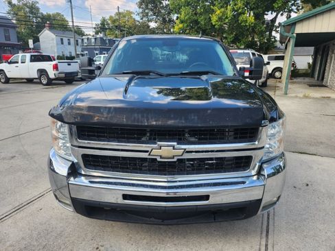 Used 2009 Chevrolet Silverado 2500 LT image 3