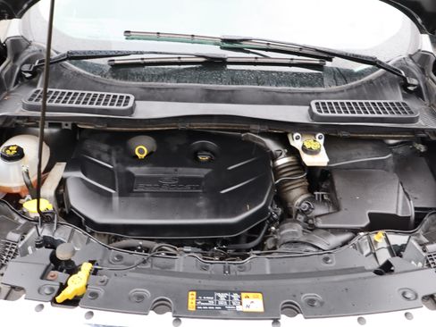 Used 2019 Ford Escape Titanium image 41