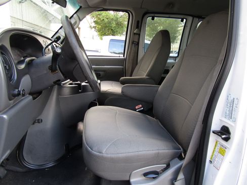 Used 2007 Ford E-350 and Econoline 350 XL image 9