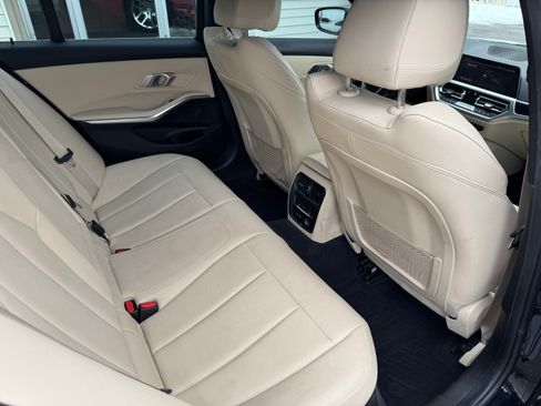 Used 2019 BMW 330i xDrive image 15