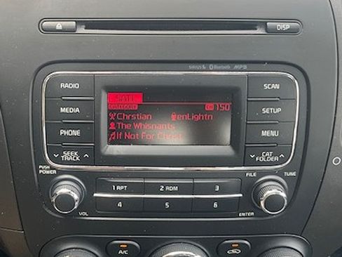 Used 2015 Kia Forte LX image 35