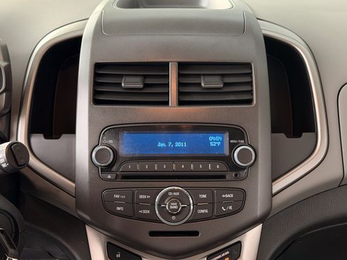 Used 2012 Chevrolet Sonic LT image 10