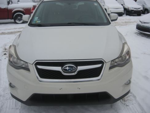 Used 2014 Subaru XV Crosstrek Touring image 2
