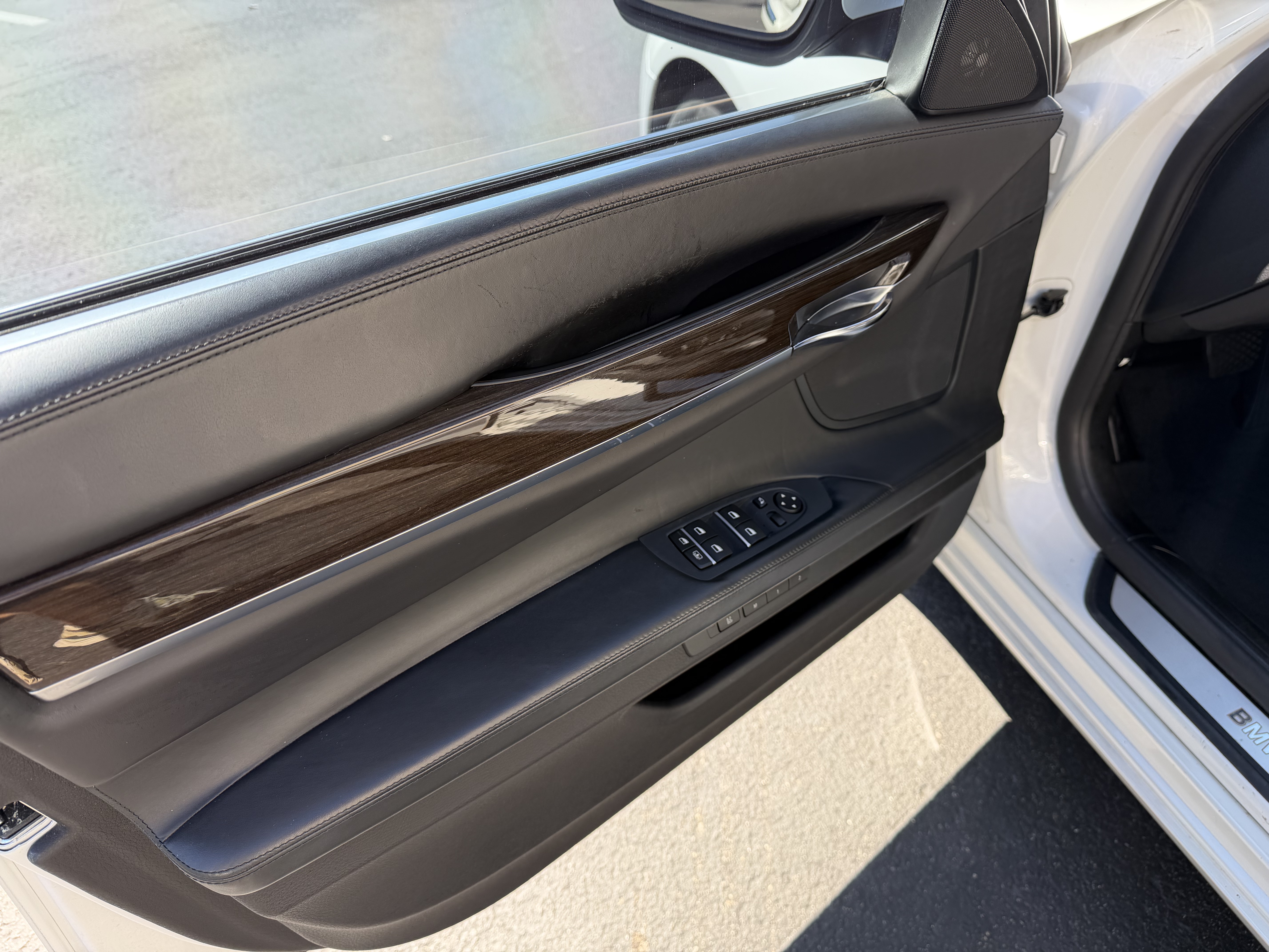 Used 2011 BMW 740Li RWD image 12