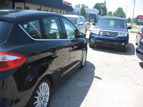 Used 2013 Ford C-MAX SEL FWD image 4