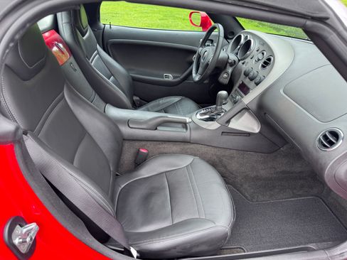 Used 2007 Pontiac Solstice image 11