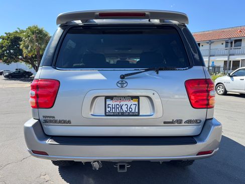 Used 2004 Toyota Sequoia Limited image 7