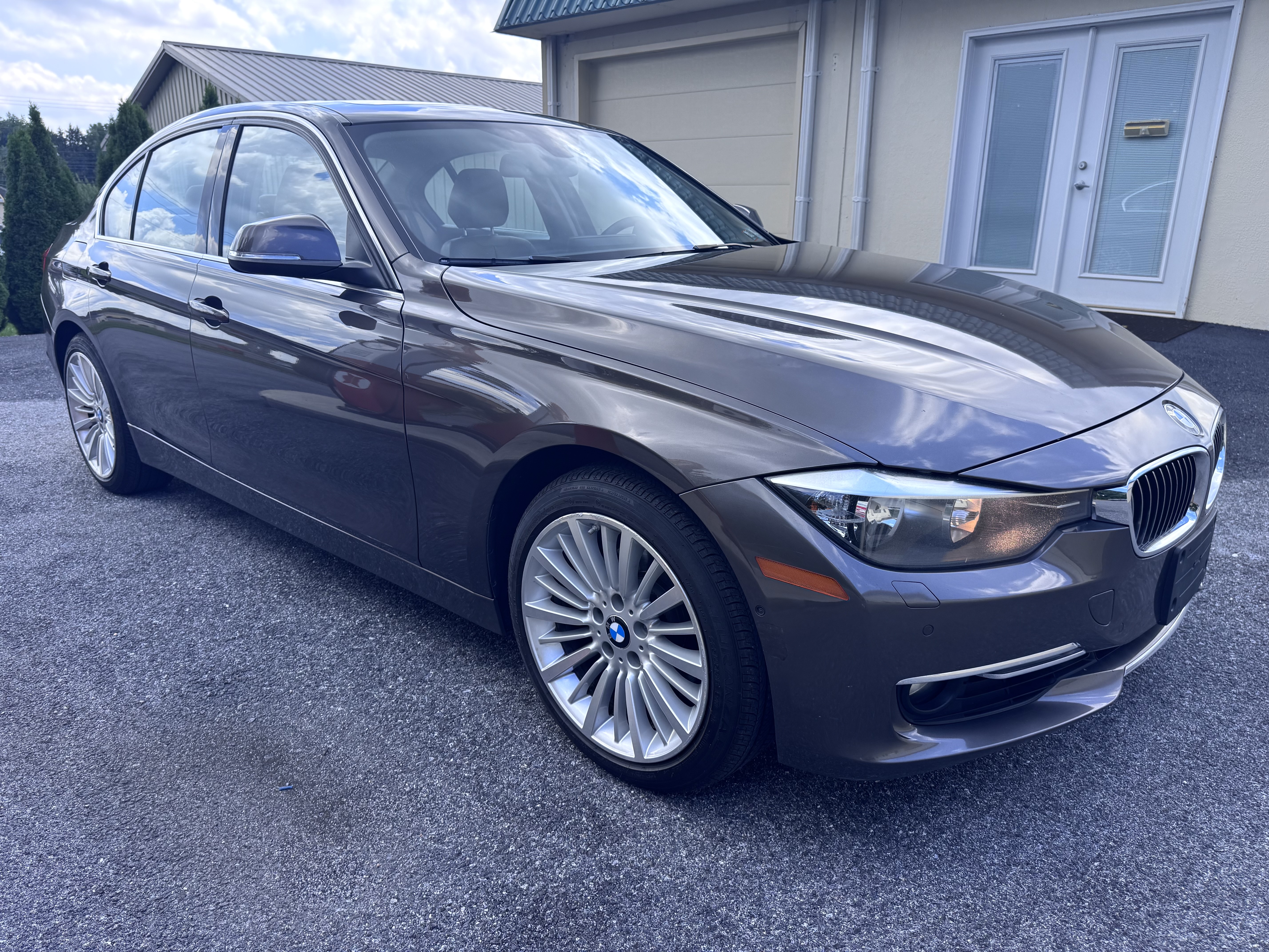 Used 2013 BMW 328i xDrive Sedan AWD/4WD image 4