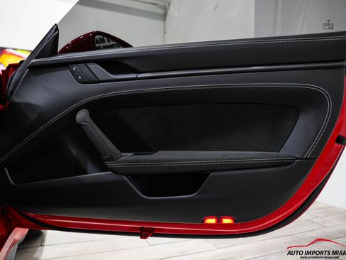 Used 2022 Porsche 911 GT3 image 54