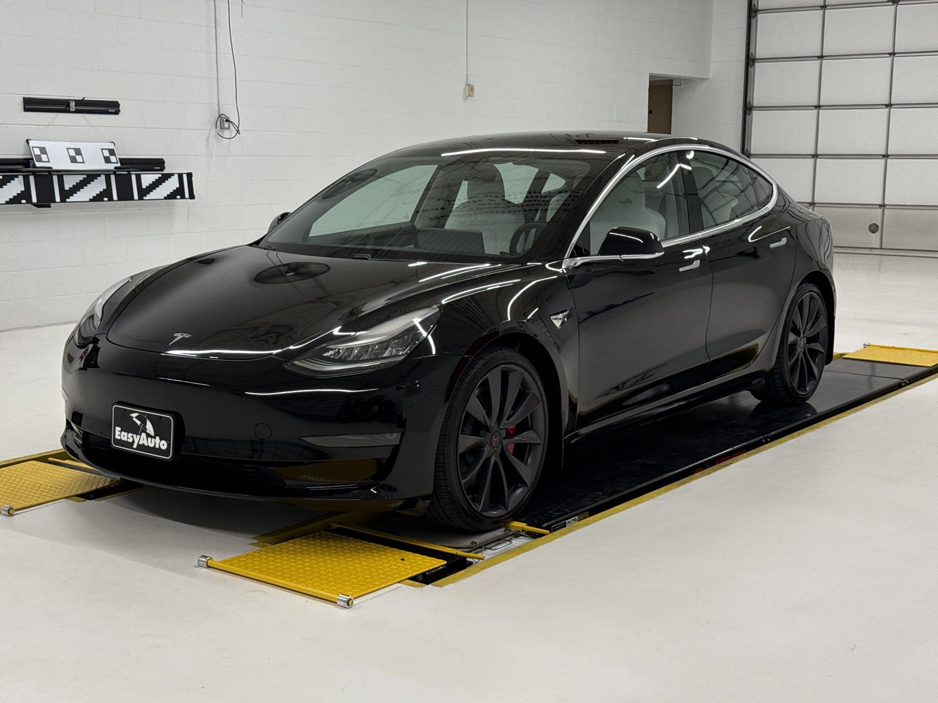 Used 2020 Tesla Model 3 Performance AWD/4WD image 2