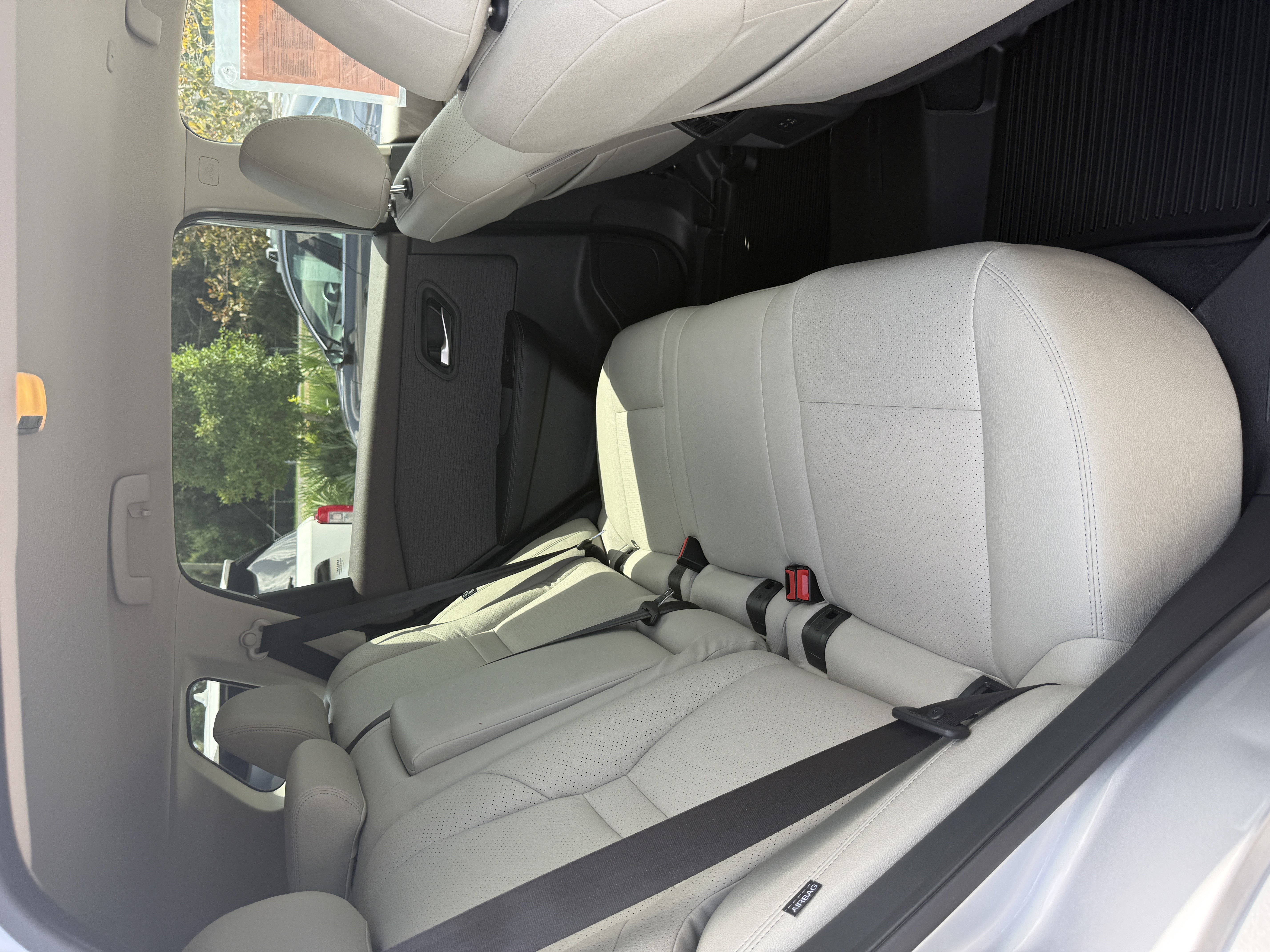 Used 2023 Nissan Rogue FWD SV image 17