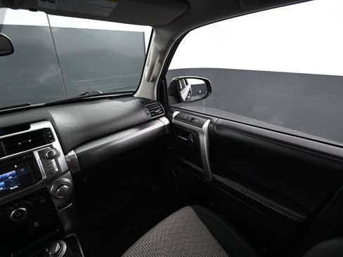 Used 2018 Toyota 4Runner SR5 image 23