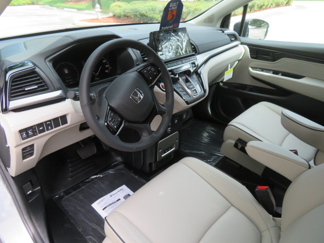 Used 2026 Honda Odyssey Touring image 28