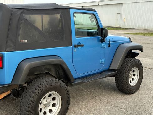 Used 2010 Jeep Wrangler 4WD Sport image 42