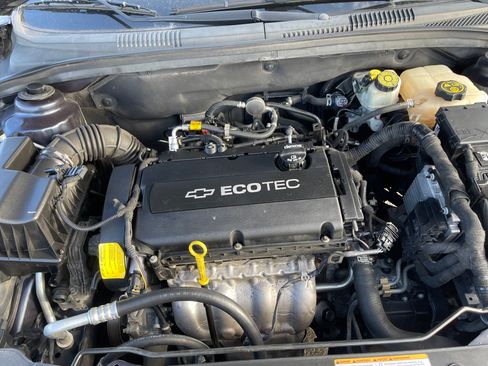 Used 2016 Chevrolet Cruze LS image 11