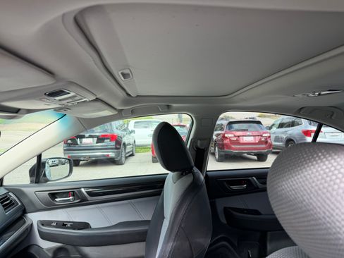 Used 2019 Subaru Legacy 2.5i Sport AWD/4WD image 12